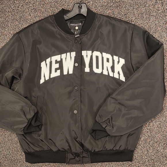 Arden B Black New York Bomber Jacket - Picture 2 of 3